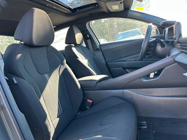 New 2026 Hyundai Elantra SEL Sport Premium FWD image 12