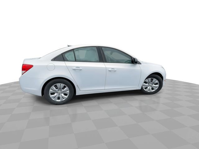 Used 2014 Chevrolet Cruze LS image 9
