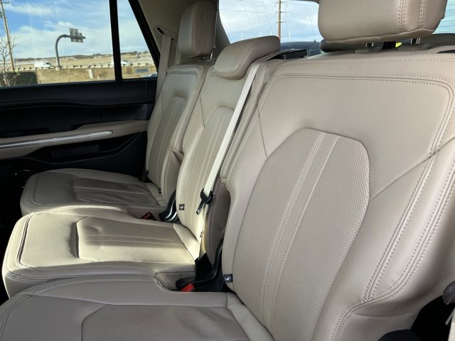 Used 2024 Ford Expedition Limited image 15