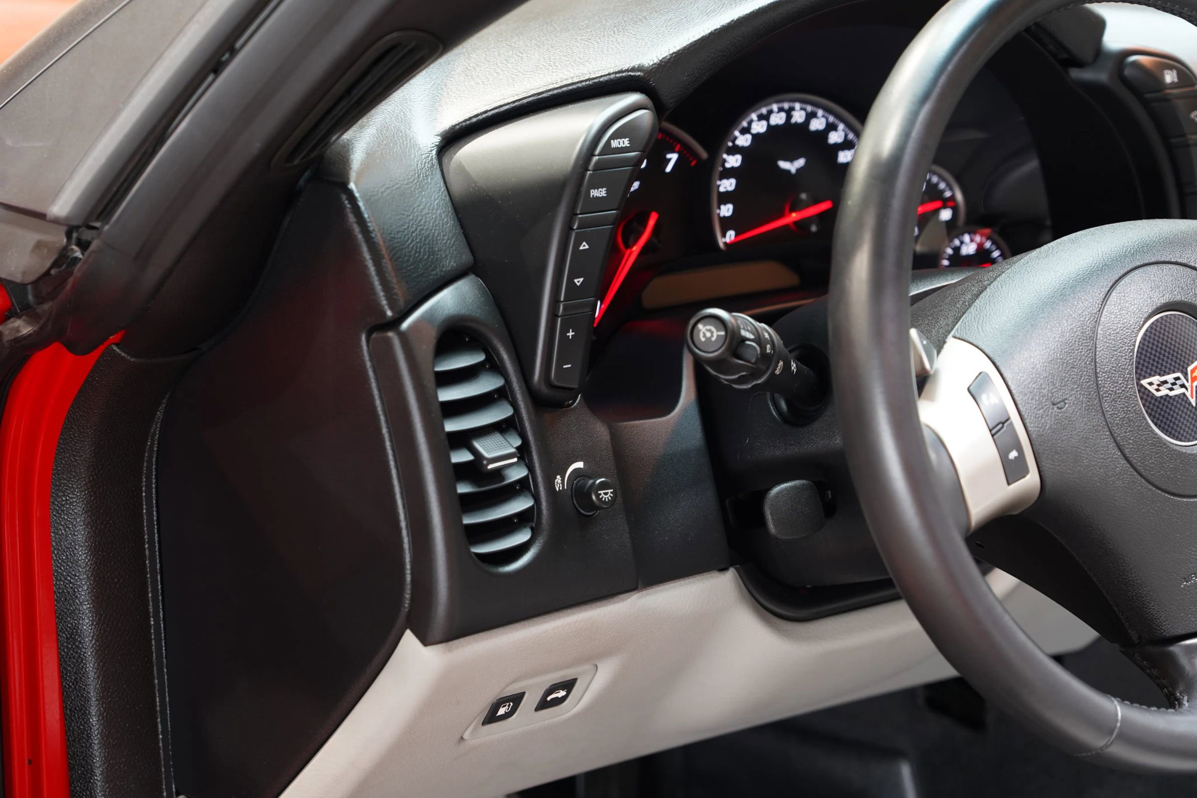 Used 2011 Chevrolet Corvette Grand Sport w/ Preferred Equipment Group image 40