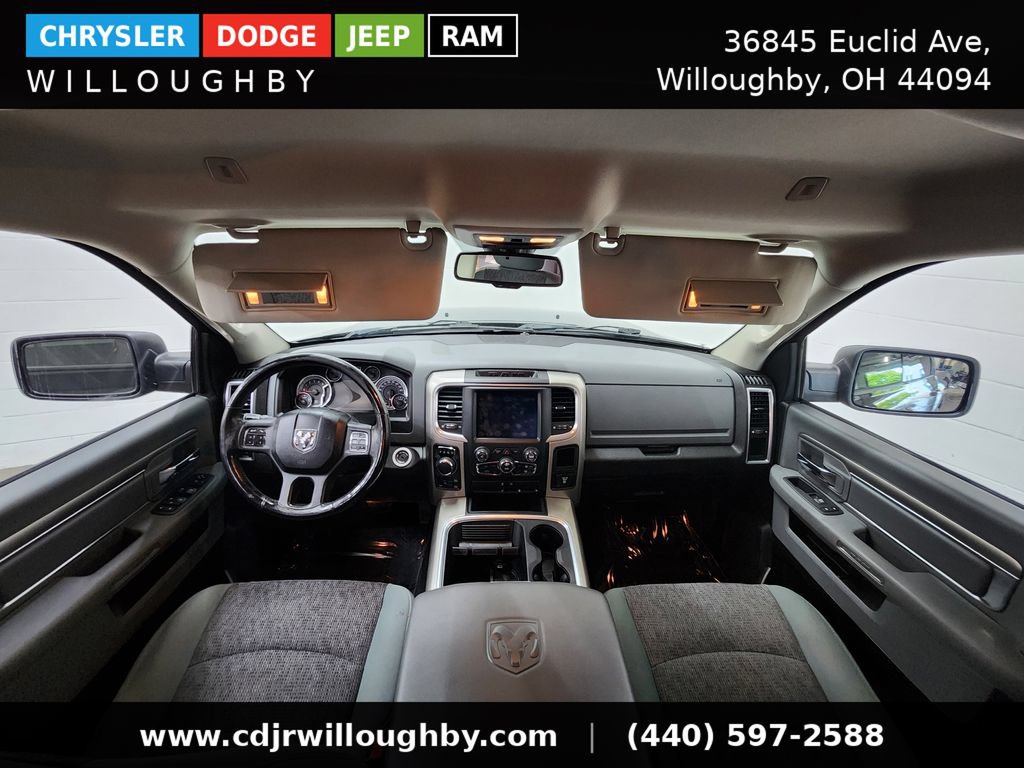 Used 2019 RAM 1500 Classic SLT w/ Black Appearance Group AWD/4WD image 31