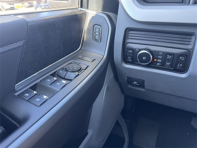 New 2026 Ford F350 XLT w/ XLT Premium Package image 25