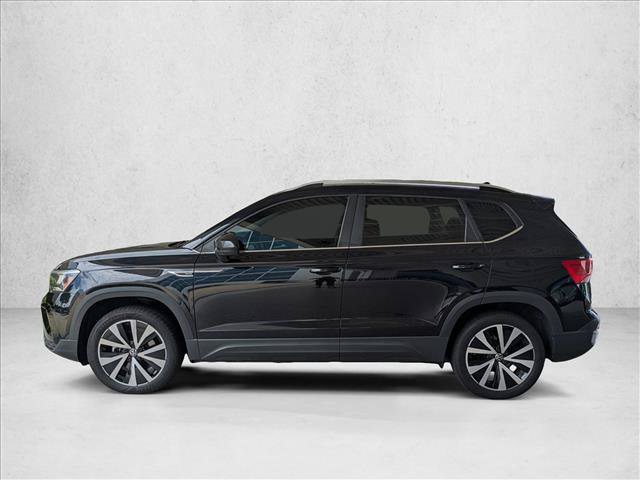 Used 2024 Volkswagen Taos SE FWD image 9