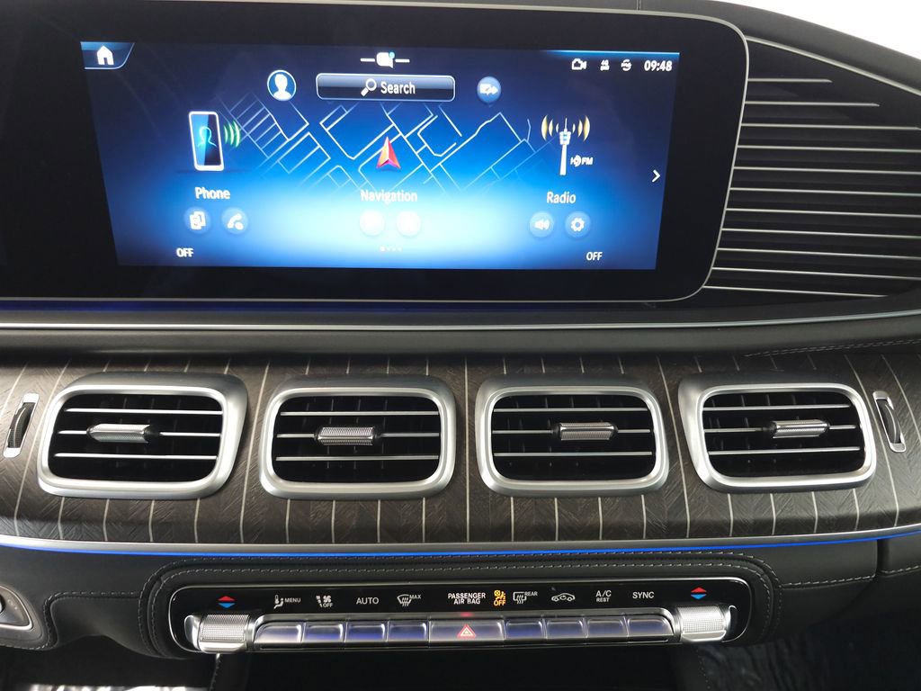 Used 2025 Mercedes-Benz Maybach GLS 600 4MATIC image 16
