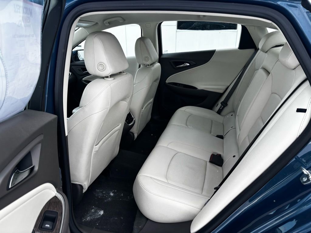 Used 2024 Chevrolet Malibu LT image 25