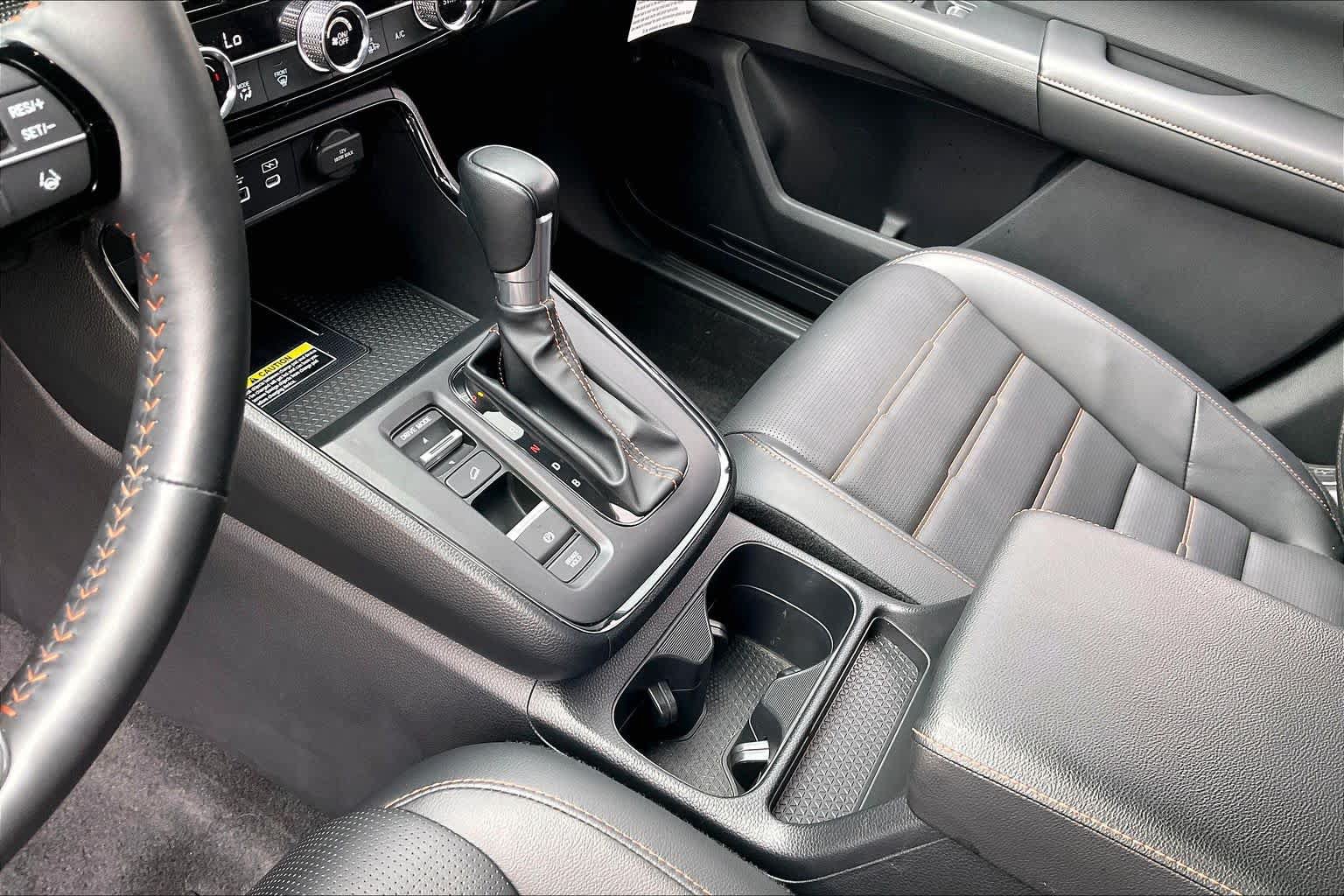 Used 2024 Honda CR-V Sport Touring image 14