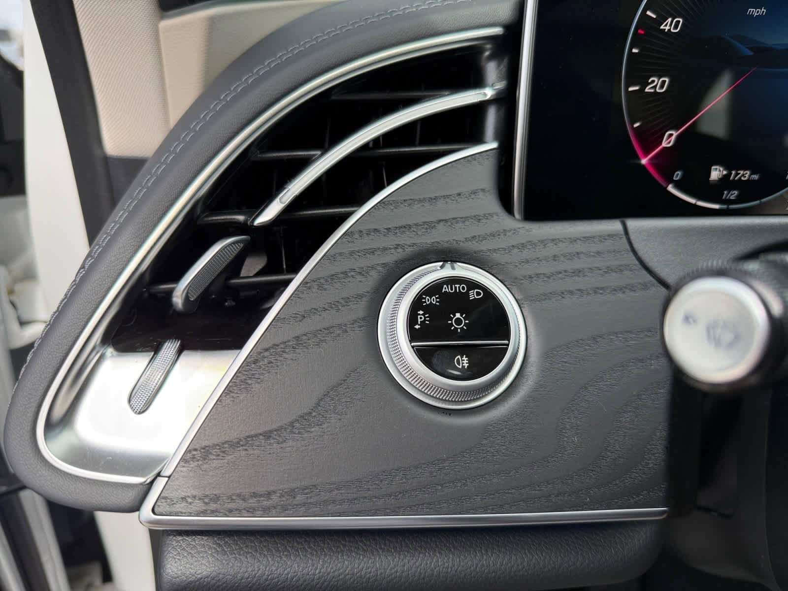 New 2026 Mercedes-Benz E 450 4MATIC Sedan image 23