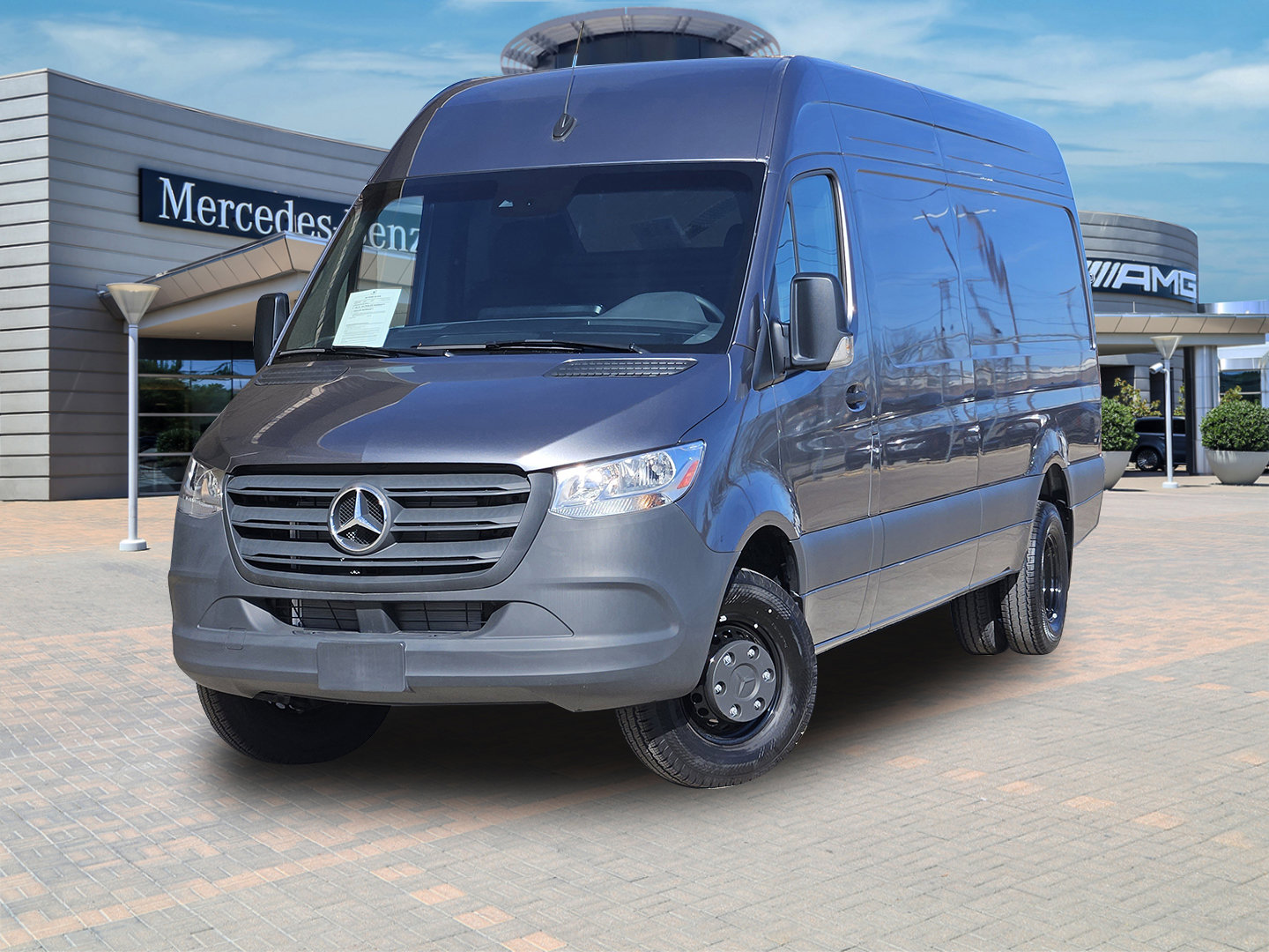 Used 2024 Mercedes-Benz Sprinter 3500 video 1