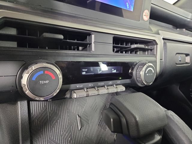 Used 2025 Toyota 4Runner SR5 AWD/4WD image 20