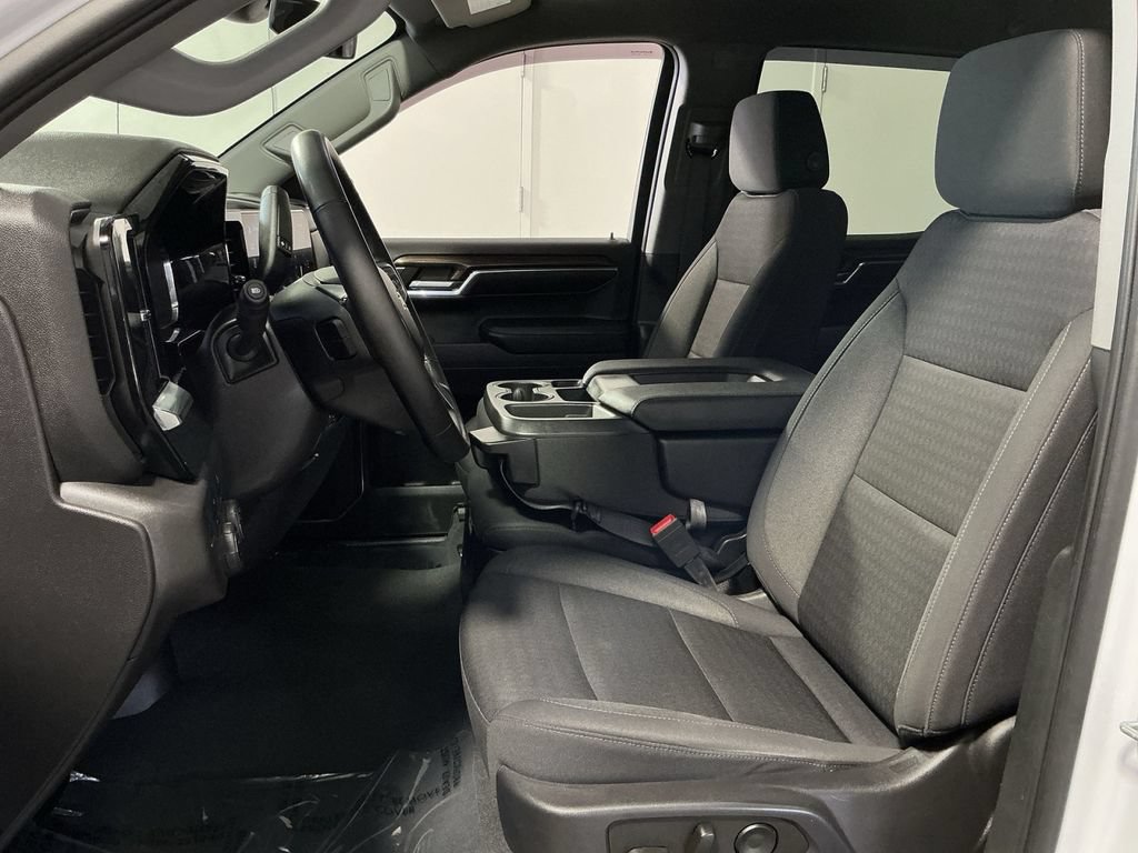 Used 2023 Chevrolet Silverado 1500 LT AWD/4WD image 14