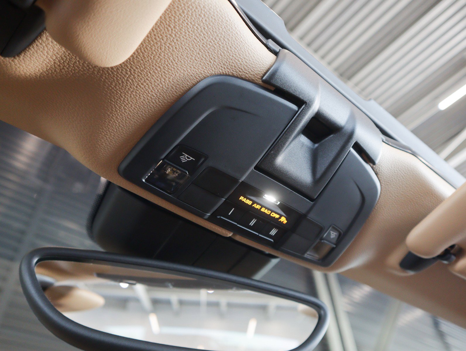 Used 2015 Porsche 911 Targa 4S image 22