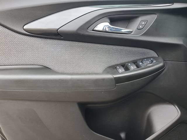 Certified 2022 Chevrolet TrailBlazer LT w/ Convenience Package FWD image 18