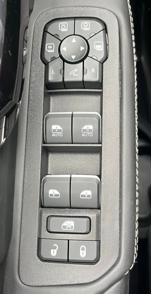 New 2026 RAM 3500 Limited AWD/4WD image 10