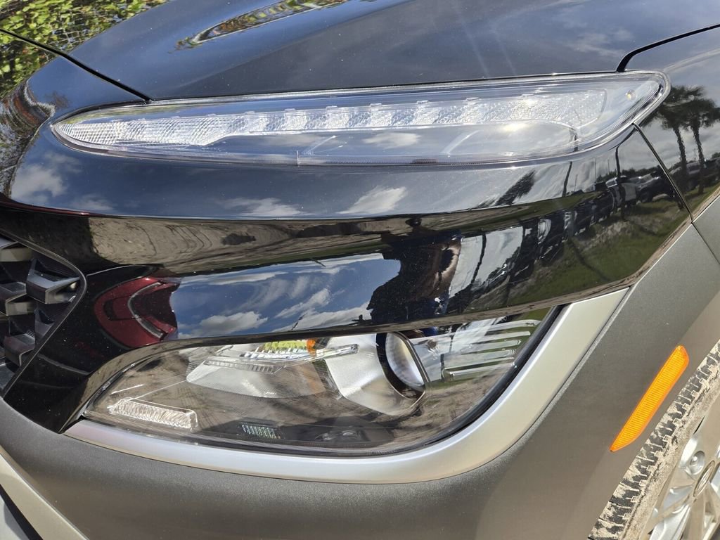 Used 2022 Hyundai Kona SEL w/ Cargo Package FWD image 10