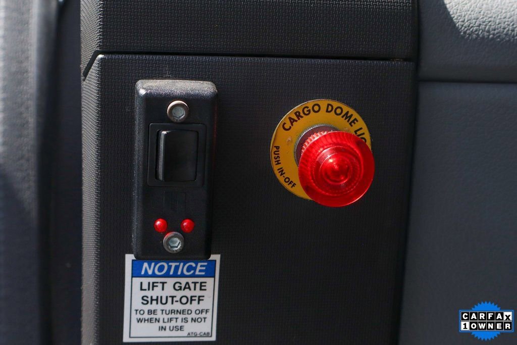 Used 2017 Ford F750 2WD Regular Cab Super Duty image 20