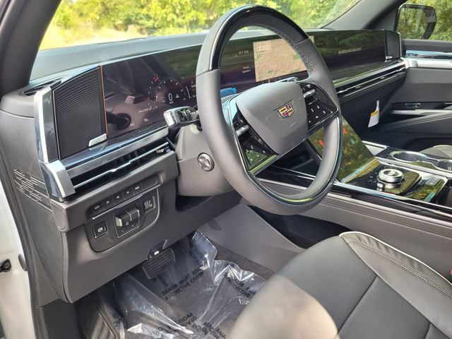 New 2026 Cadillac Escalade Sport w/ LPO, ONYX Package AWD/4WD image 20