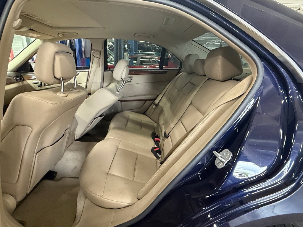 Used 2011 Mercedes-Benz E 350 Sedan image 9
