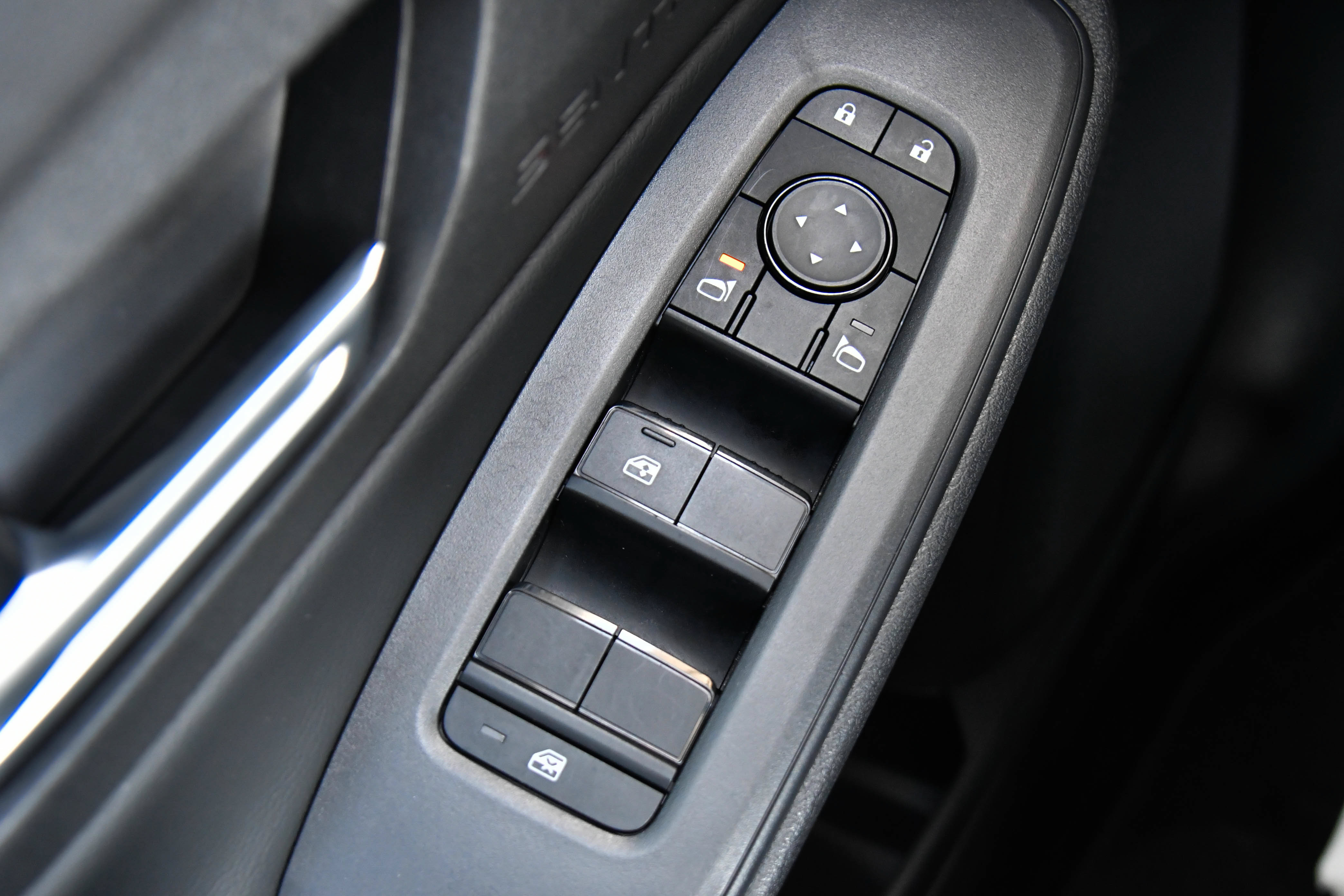 Used 2026 Nissan Sentra SV w/ Floor Mat Package FWD image 33