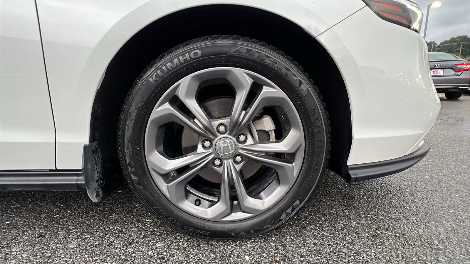 Certified 2023 Honda Accord EX image 11