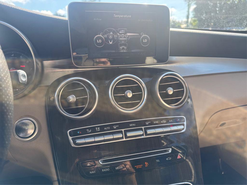 Used 2017 Mercedes-Benz GLC 300 w/ Premium 1 Package image 21