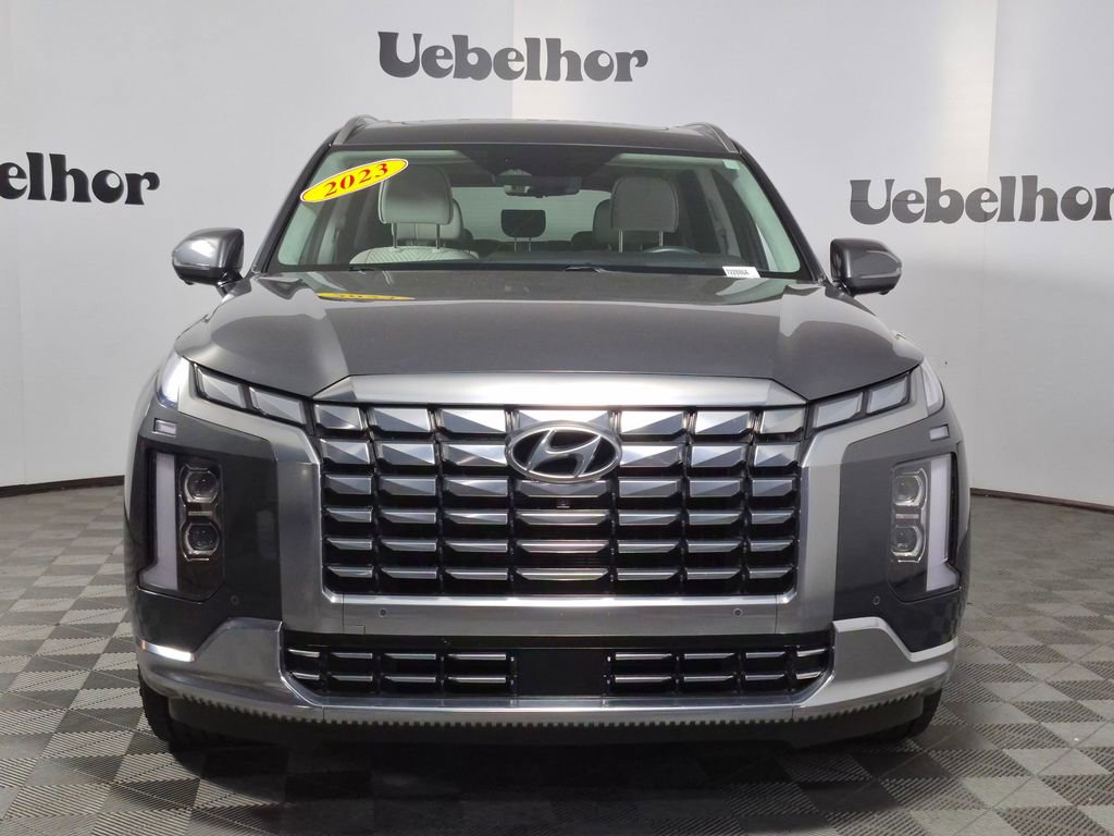 Used 2023 Hyundai Palisade Calligraphy w/ Cargo Package image 2