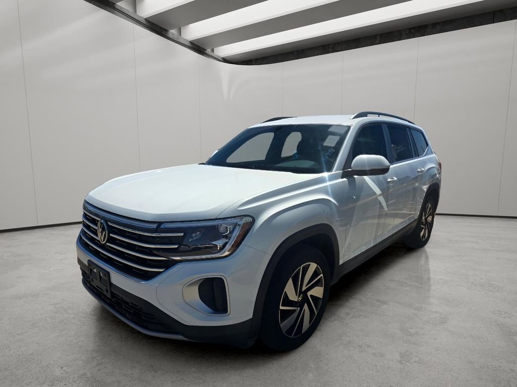 Used 2025 Volkswagen Atlas SE image 2