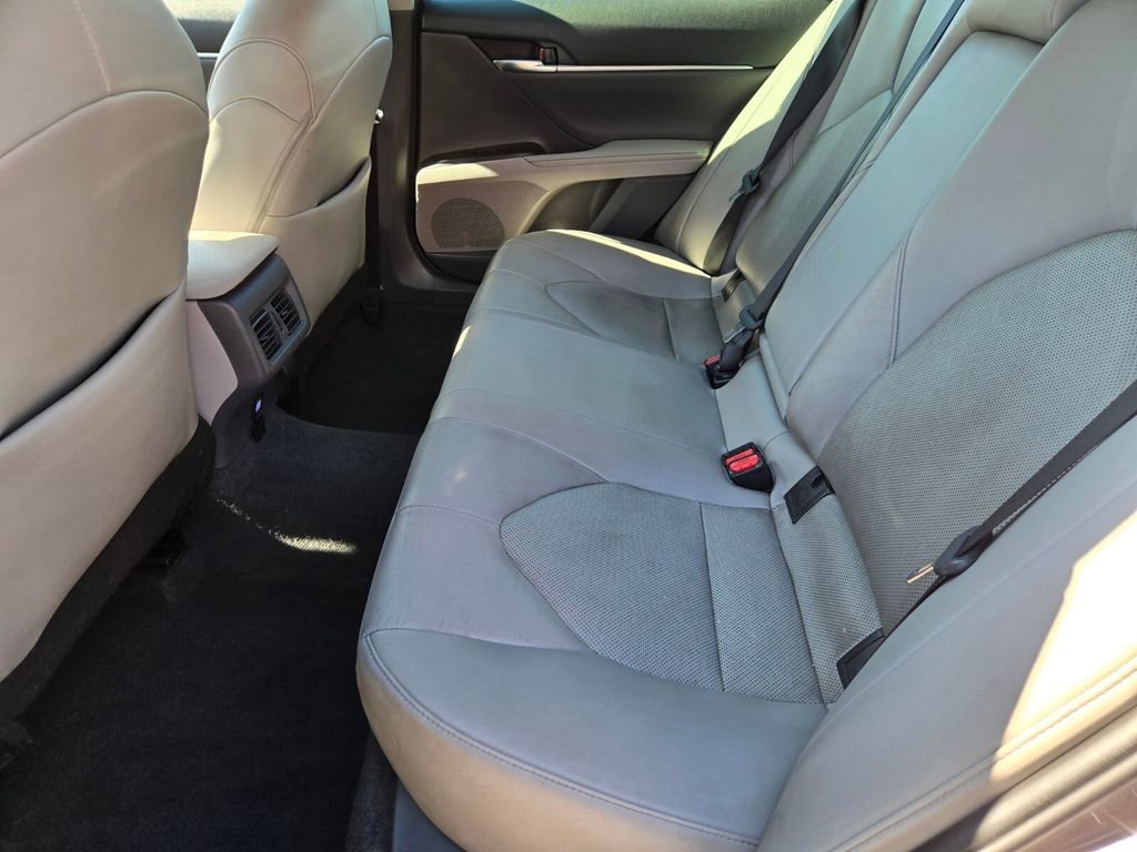 Used 2023 Toyota Camry XLE FWD image 12
