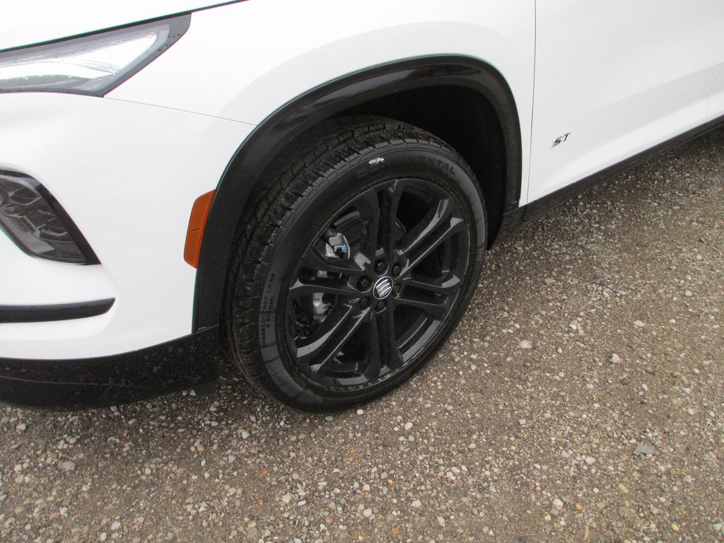 New 2026 Buick Enclave Sport Touring image 13