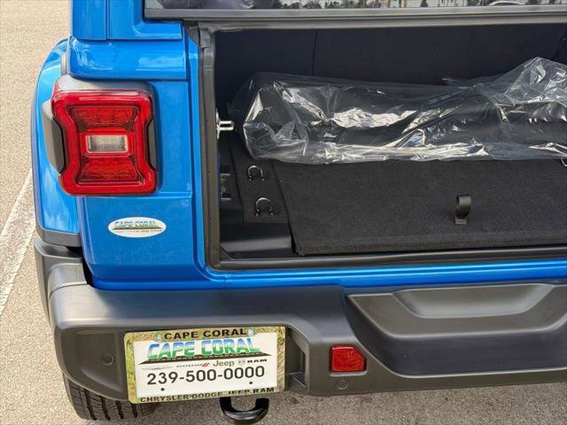 Certified 2025 Jeep Wrangler Sahara w/ Safety Group image 38