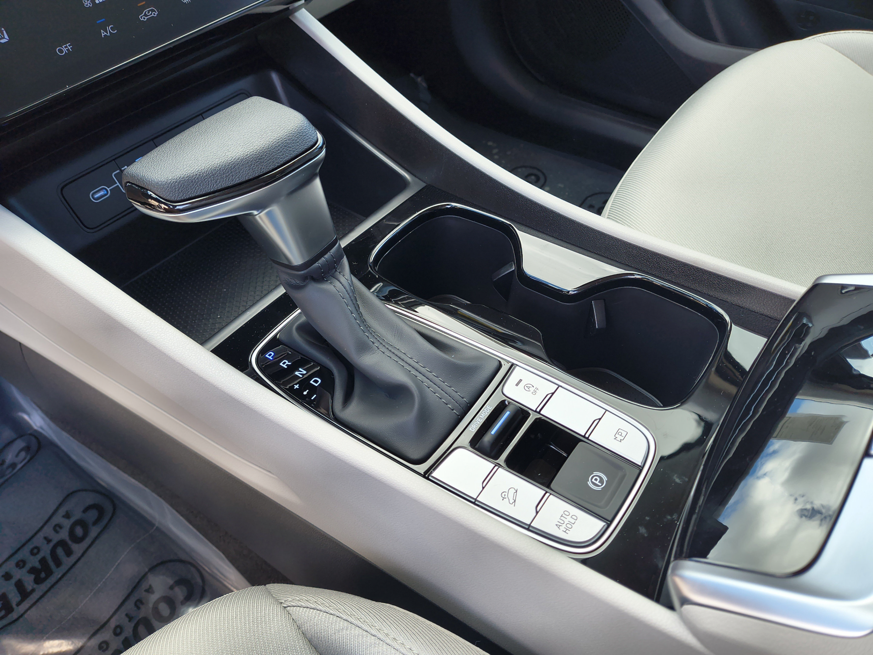 New 2026 Hyundai Tucson SEL FWD image 25