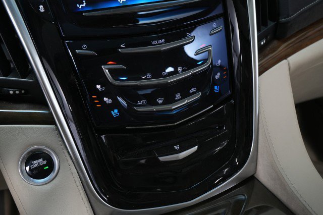 Used 2020 Cadillac Escalade Luxury image 54