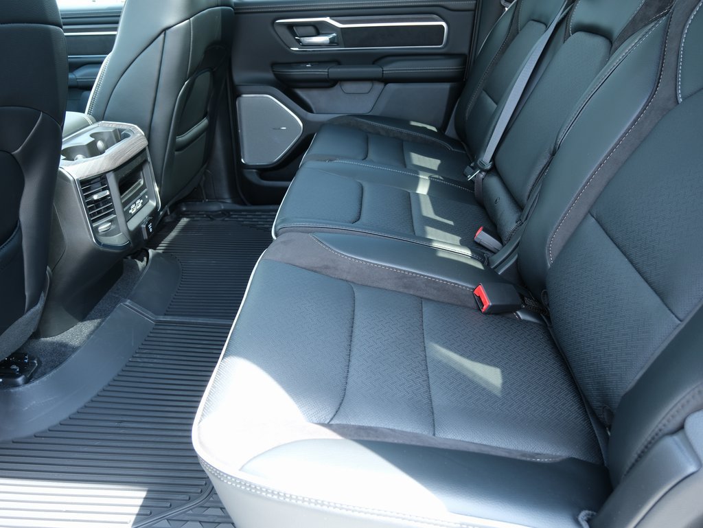 New 2026 RAM 1500 Laramie AWD/4WD image 31