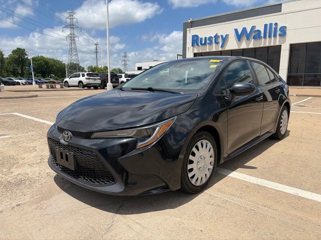 Used 2021 Toyota Corolla LE FWD image 2
