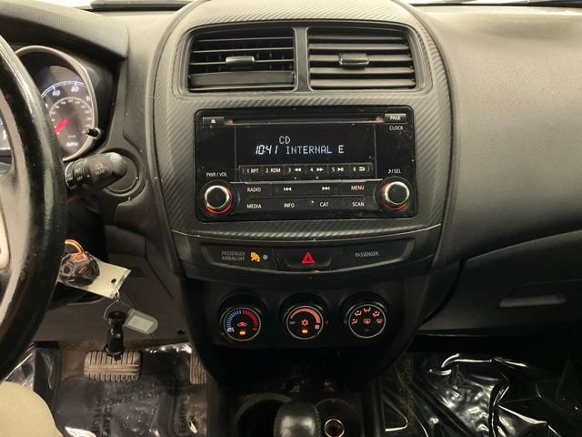 Used 2015 Mitsubishi Outlander Sport ES AWD/4WD image 17