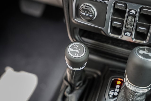 New 2025 Jeep Wrangler Sahara image 28