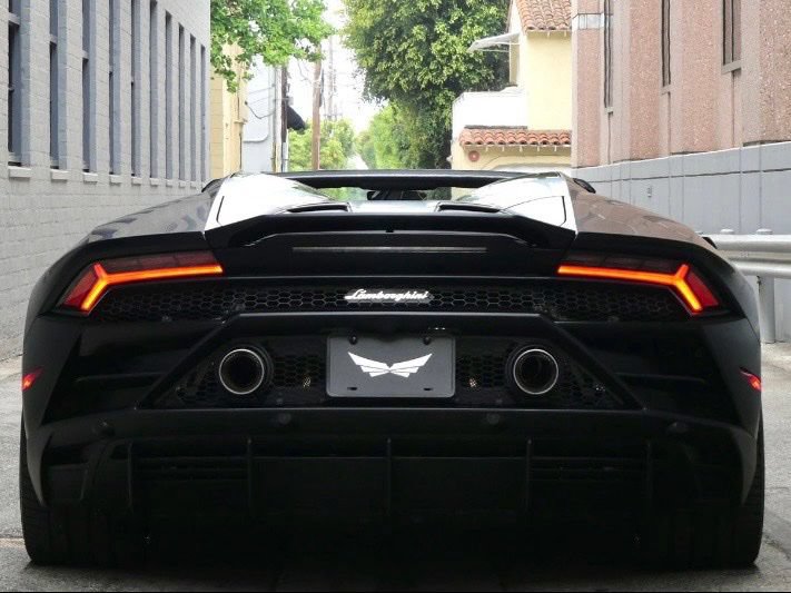 Used 2024 Lamborghini Huracan EVO AWD/4WD image 13
