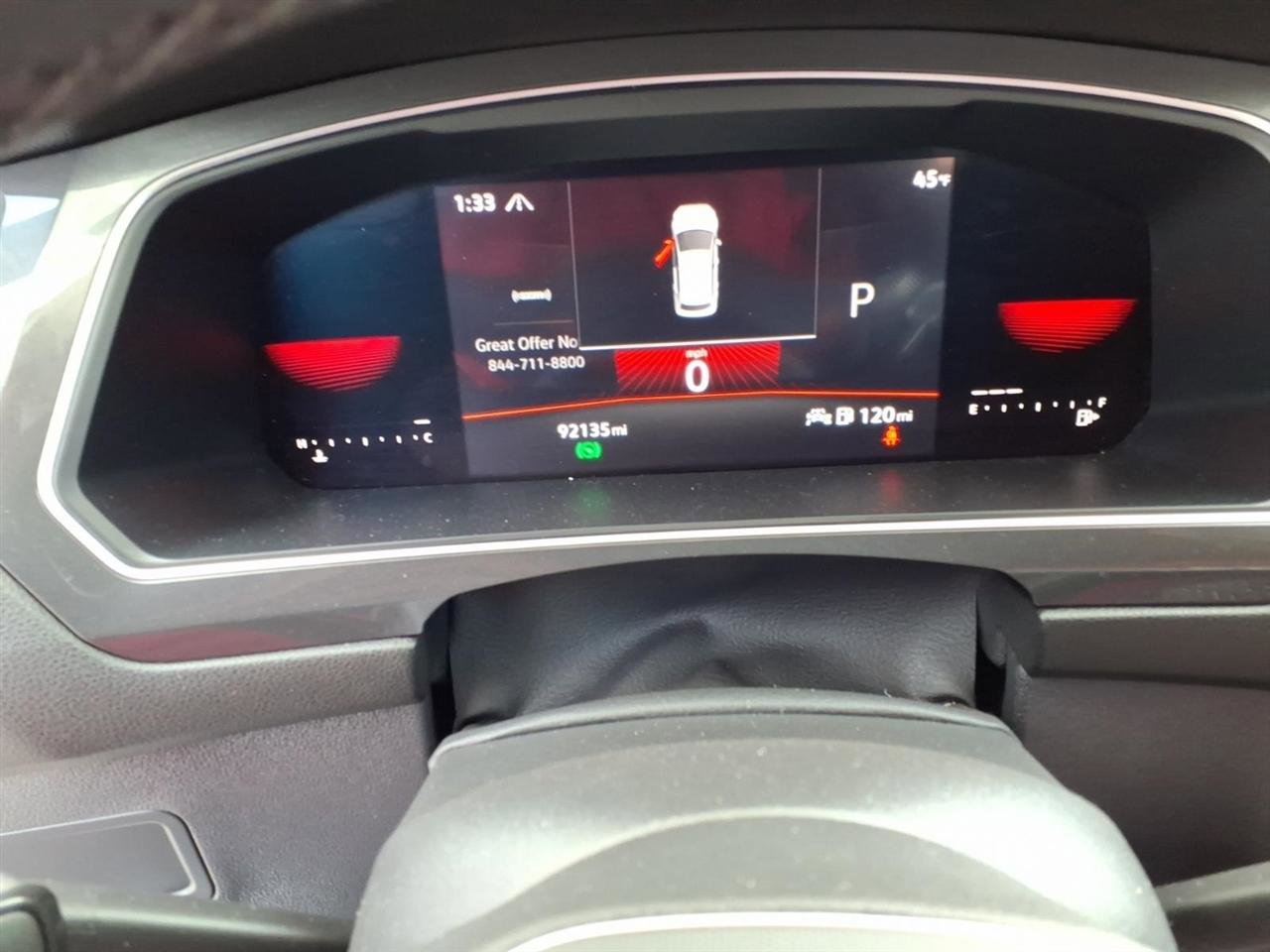 Used 2023 Volkswagen Tiguan SE R-Line image 12