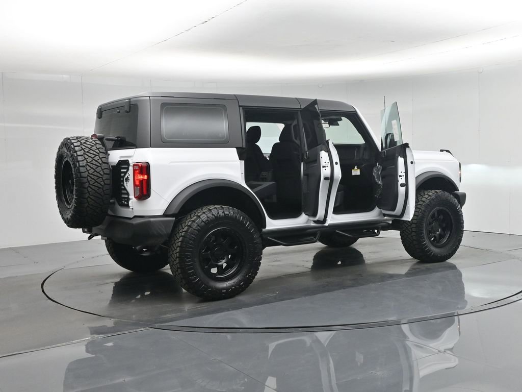 New 2025 Ford Bronco Base image 5