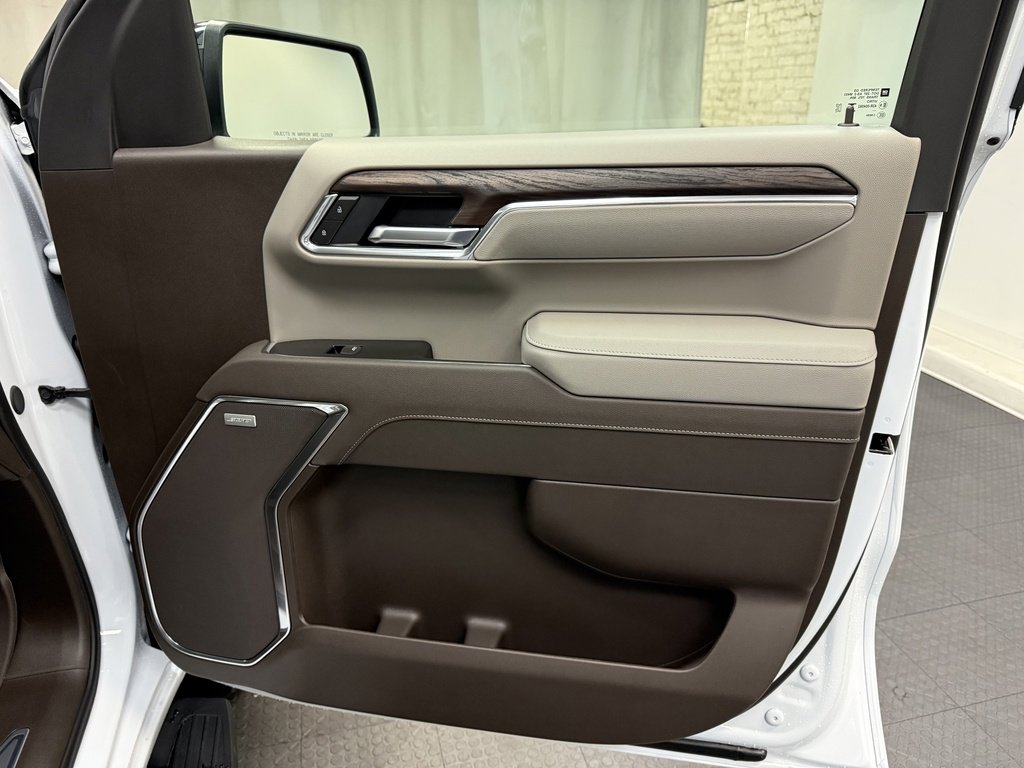 New 2026 GMC Sierra 1500 SLT w/ SLT Premium Package image 17