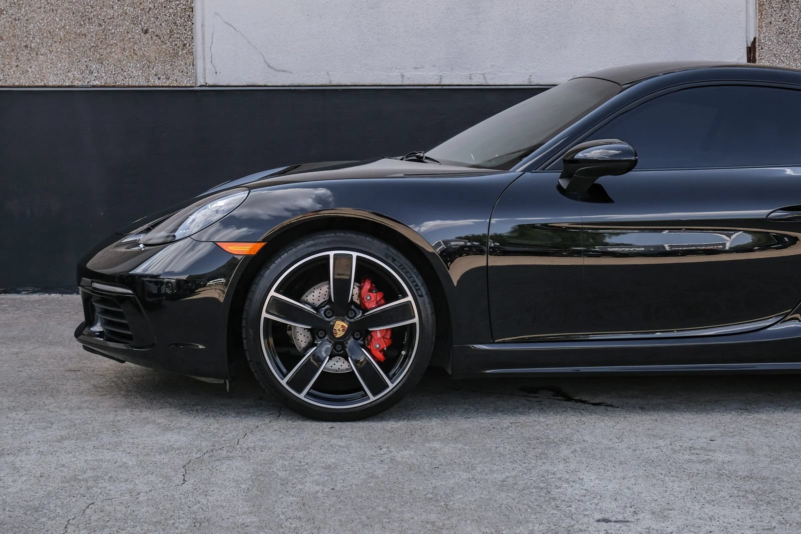 Used 2019 Porsche 718 Cayman S RWD image 11