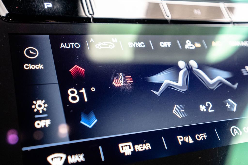 Used 2024 Maserati Grecale GT image 30