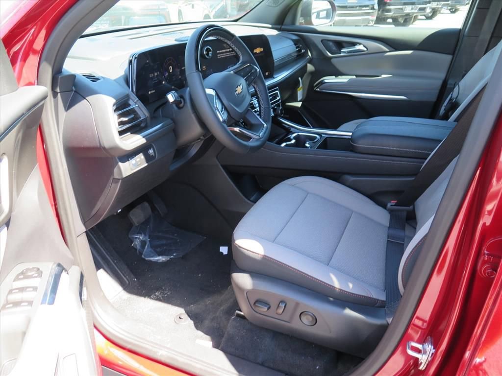 New 2026 Chevrolet Traverse LT w/ Enhanced Driving Package image 11