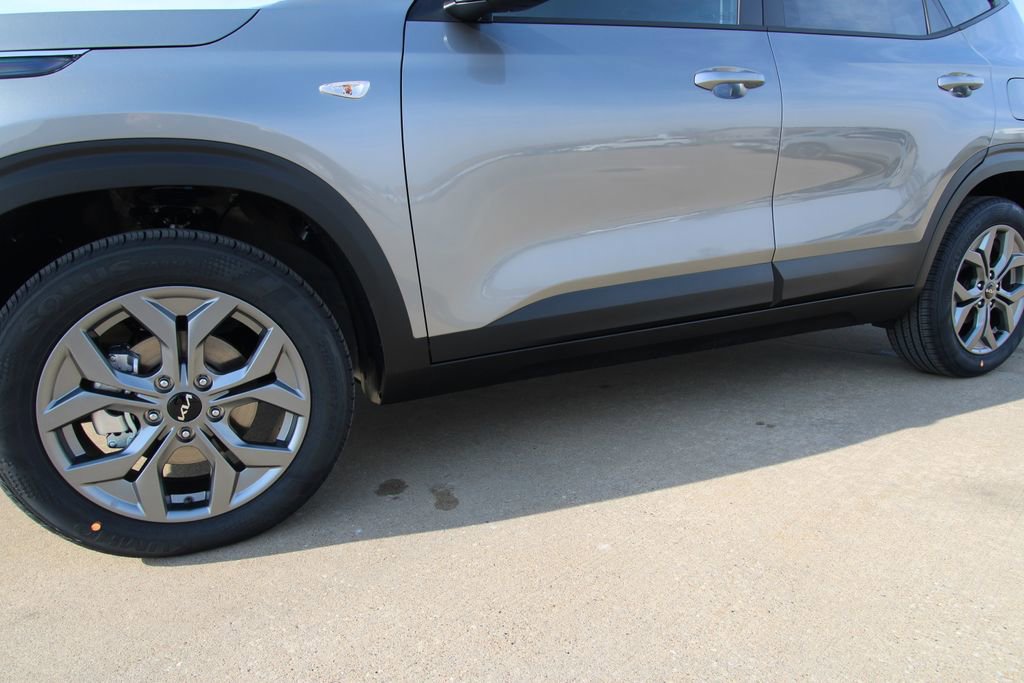 New 2026 Kia Seltos LX image 10