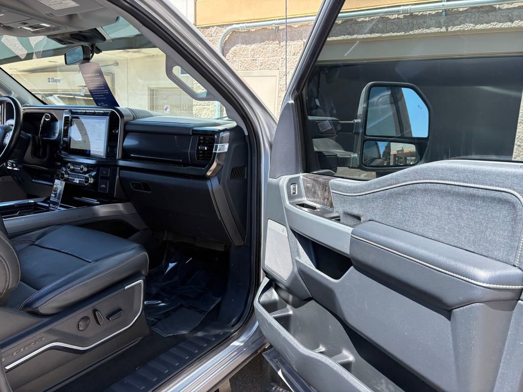 Certified 2023 Ford F450 Lariat w/ Lariat Ultimate Package AWD/4WD image 33