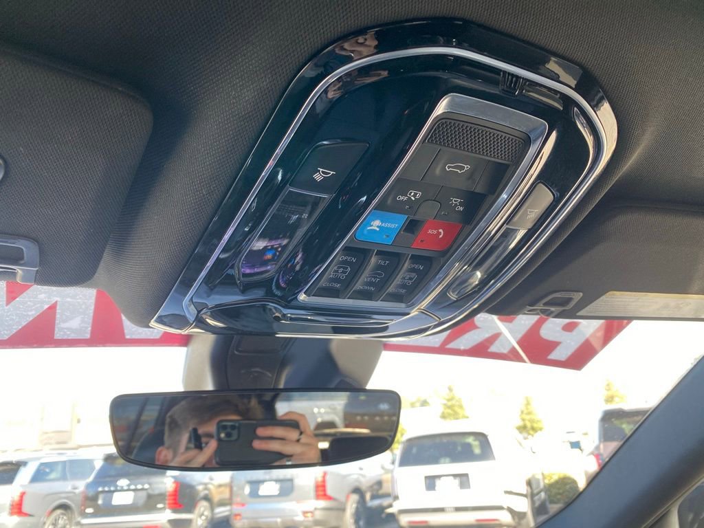 Used 2022 Jeep Grand Cherokee Overland image 25