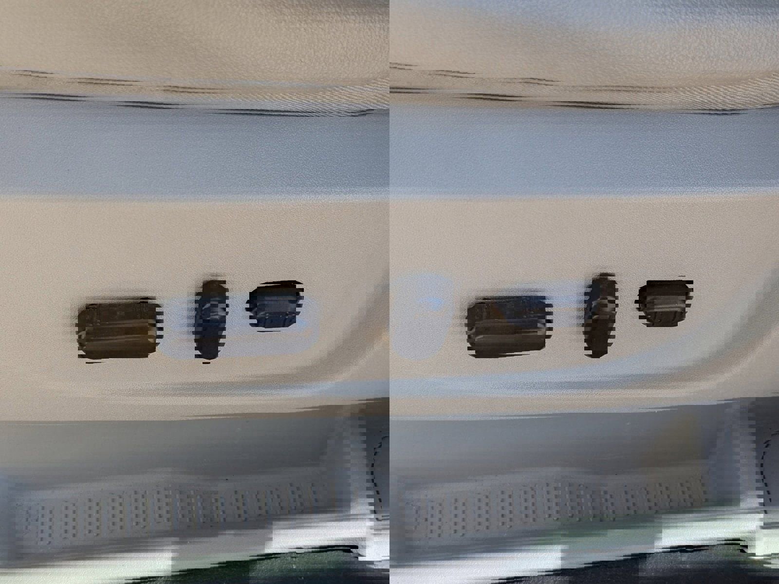 Used 2014 Ford C-MAX Energi SEL w/ Equipment Group 302A image 24