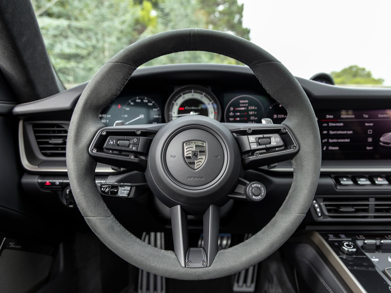 Certified 2025 Porsche 911 Turbo AWD/4WD image 35