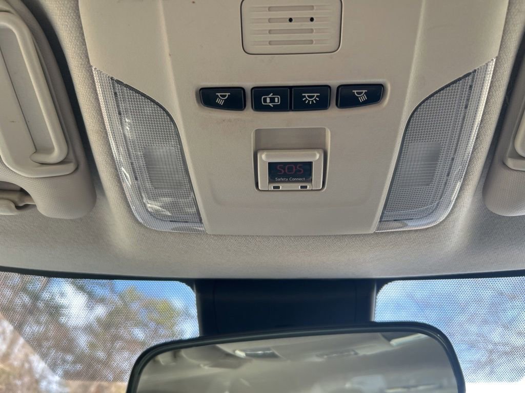 Used 2020 Toyota Corolla LE image 28