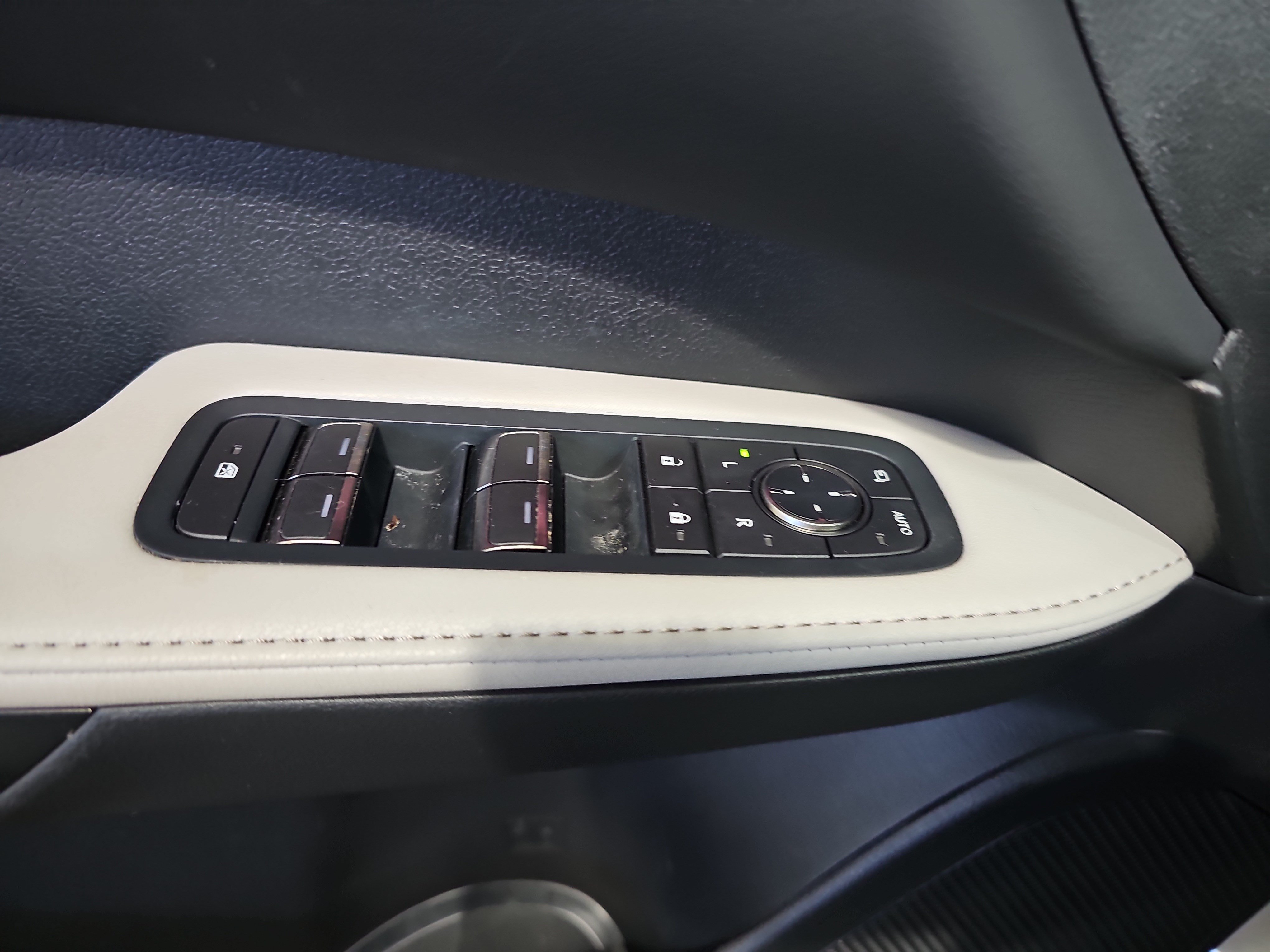 Used 2024 Lexus RX 350 Premium Plus w/ Convenience Package FWD image 29