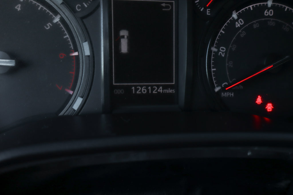 Used 2021 Toyota 4Runner SR5 AWD/4WD image 26